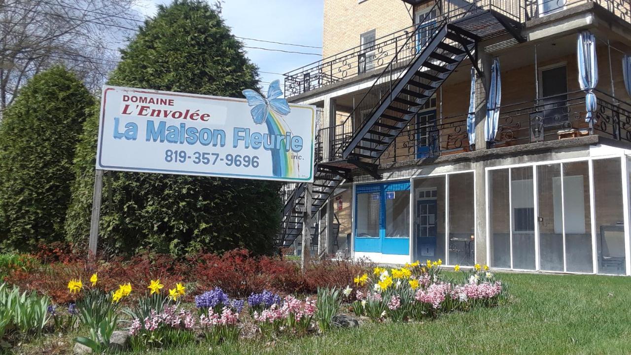 Mhotel Domaine L'Envolee- Maison Fleurie Викториавил Екстериор снимка