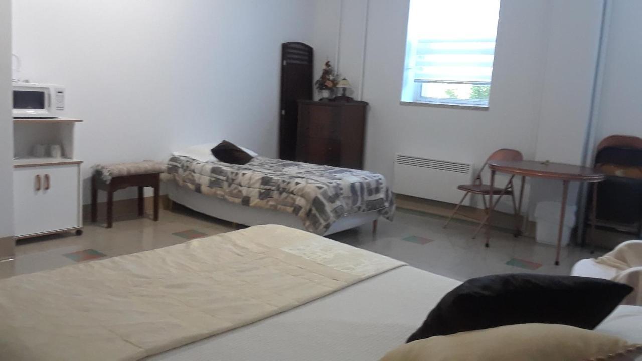 Mhotel Domaine L'Envolee- Maison Fleurie Викториавил Екстериор снимка